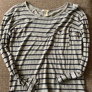 Forever 21 knit top in excellent condition.